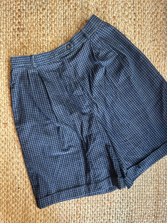Houndstooth Vintage Shorts (6)