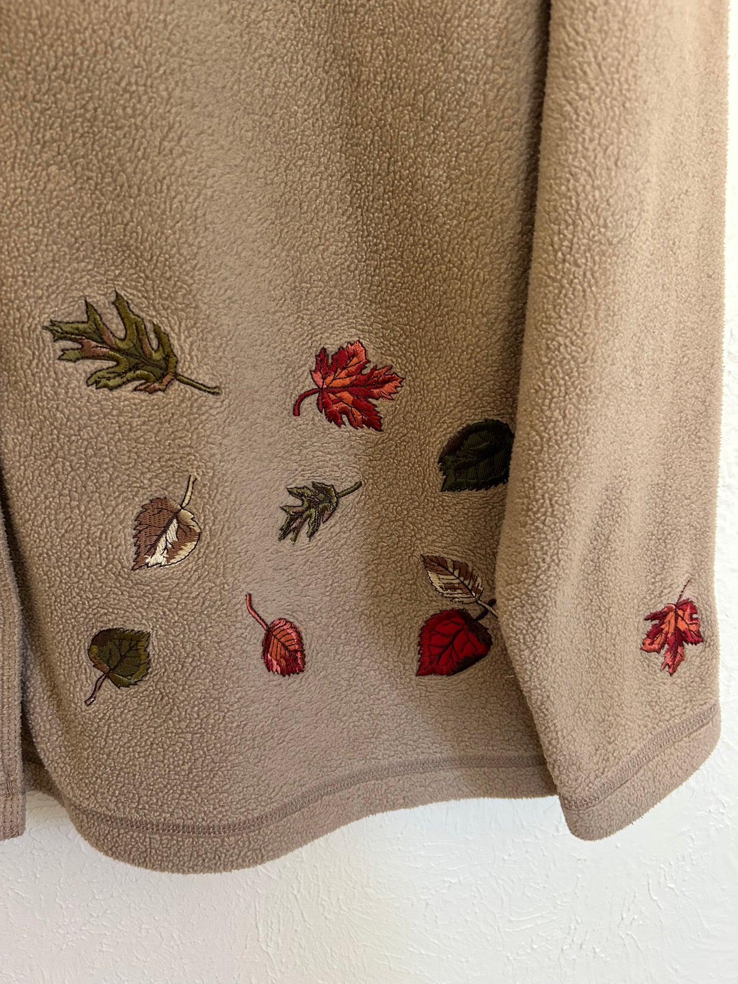 Croft & Barrow Leaves Button Fleece (XL)