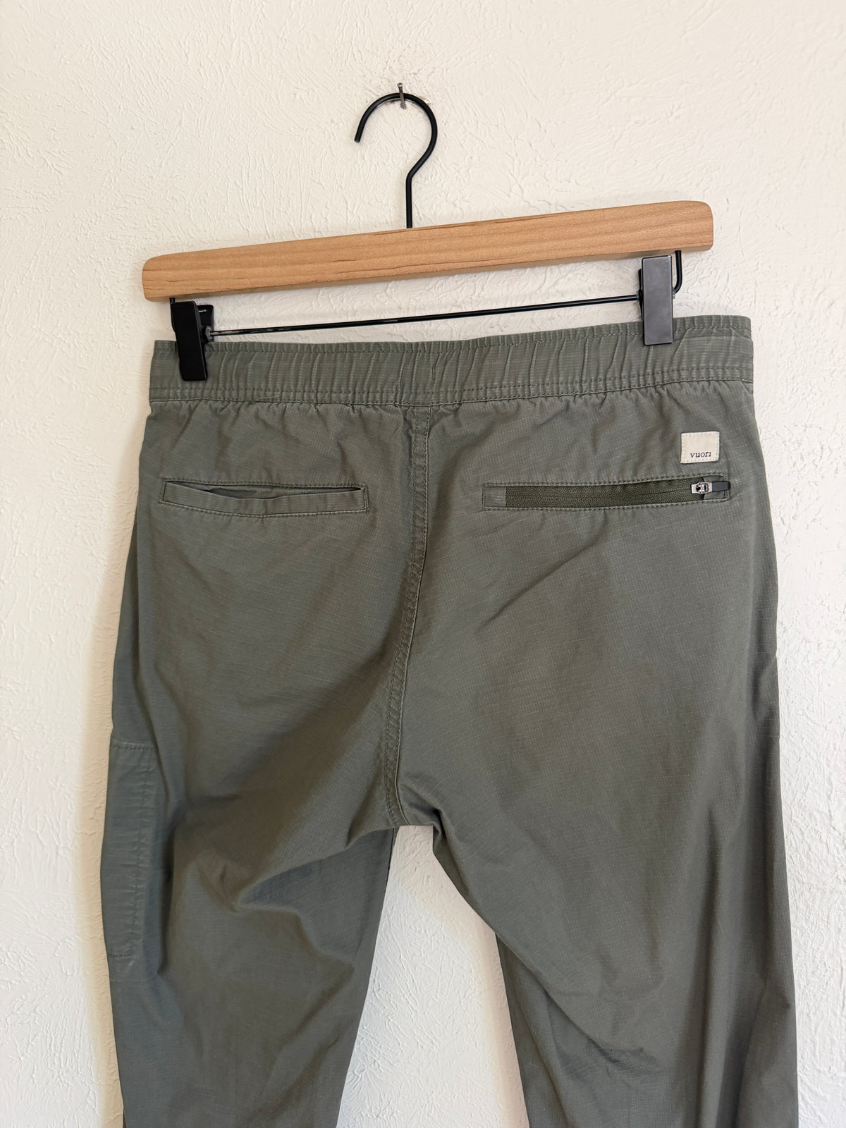 Vuori Green Ripstop Pants (S)